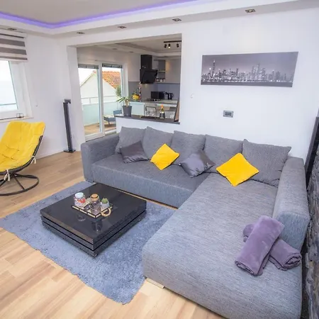 Gallery Apartmán *