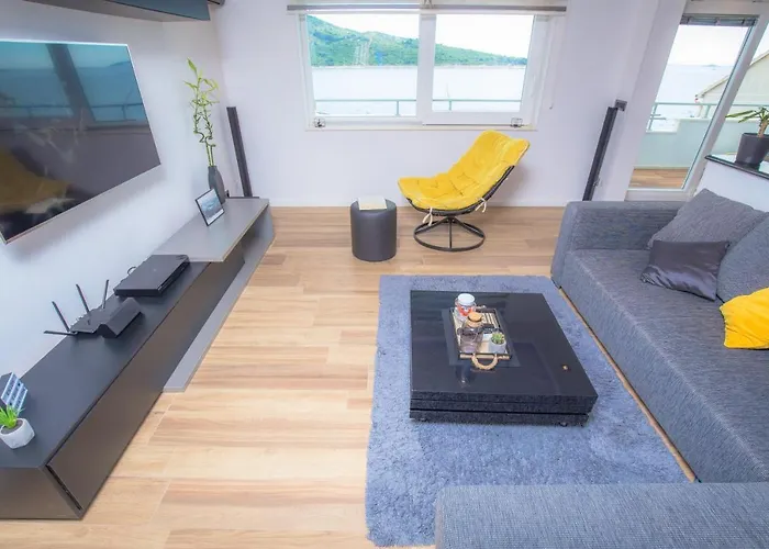 Gallery アパート *