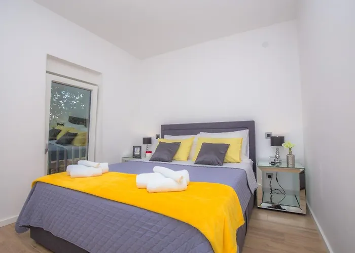 Gallery プリモシュテン