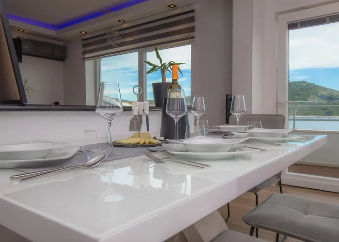 Gallery アパート *