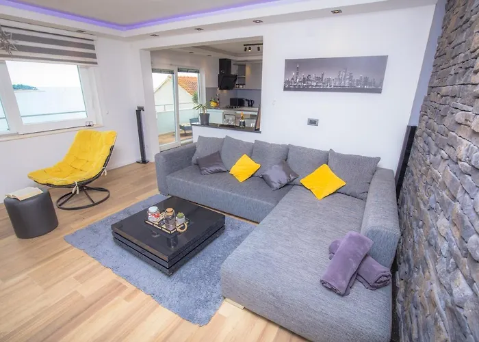 Gallery アパート *